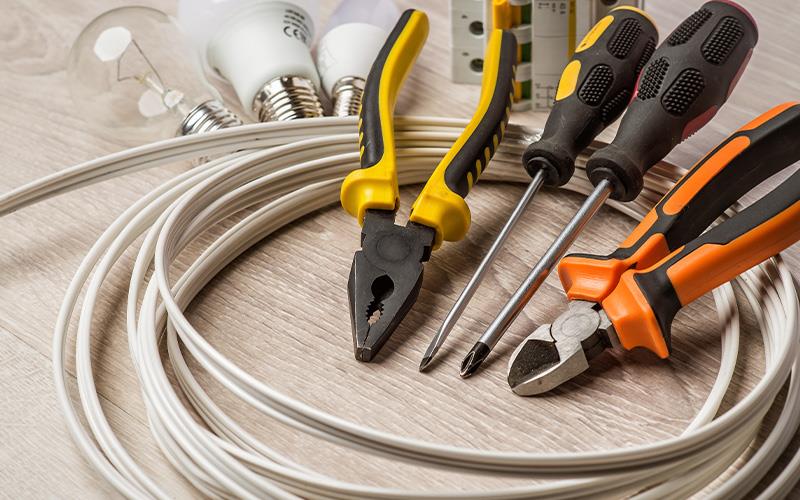 electrician tools
